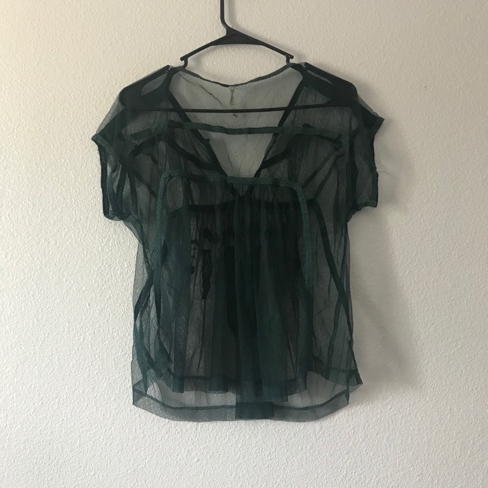 Willow & Clay Women’s Medium Embroidered Blouse